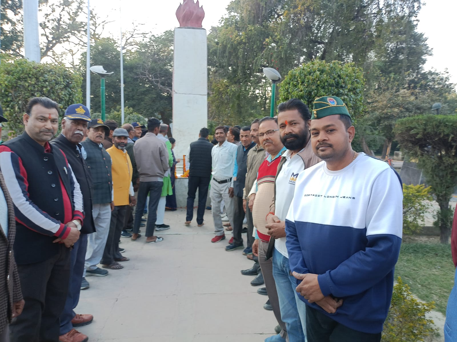 अखिल भारतीय पूर्व सैनिक सेवा परिषद हरदोई ने पुलवामा दिवस मनाया