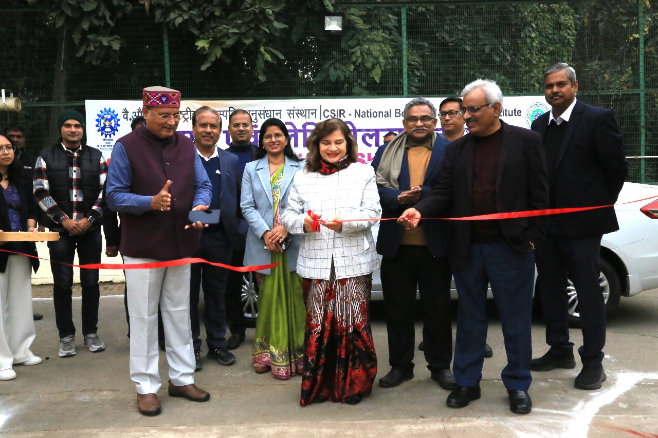 Rose and Gladiolus Exhibition inaugurated at CSIR-NBRI