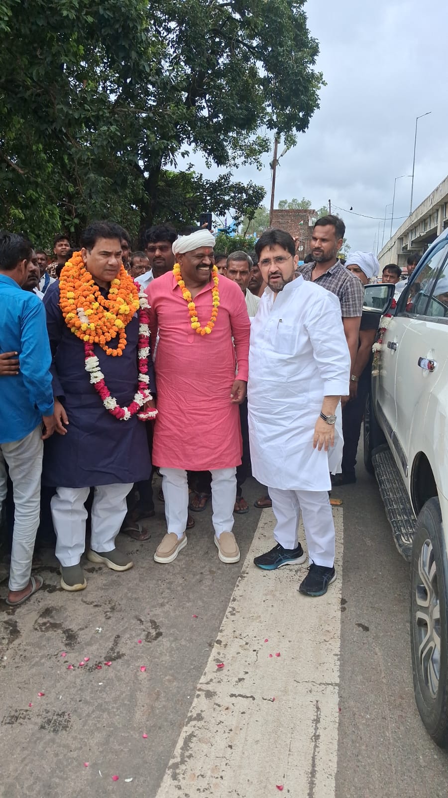 बघौली चौराहा पर अब्दुल हन्नान का भव्य स्वागत, कांग्रेस ने सरकार पर साधा निशाना
