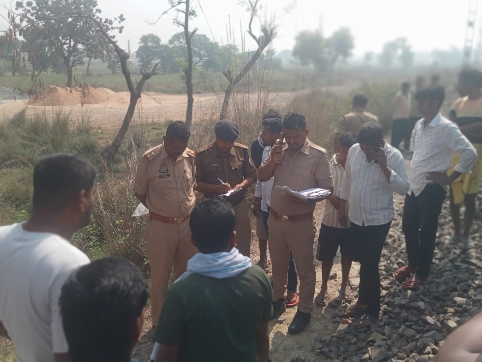 जिगनी रेलवे क्रॉसिंग के पास युवक की ट्रेन से कटकर मौत