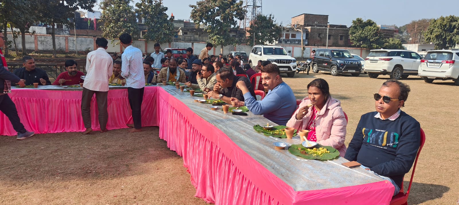 महाराणा प्रताप वनवासी छात्रावास में खिचड़ी सहभोज का आयोजन, भारतीय संस्कृति से जोड़ने का प्रयास