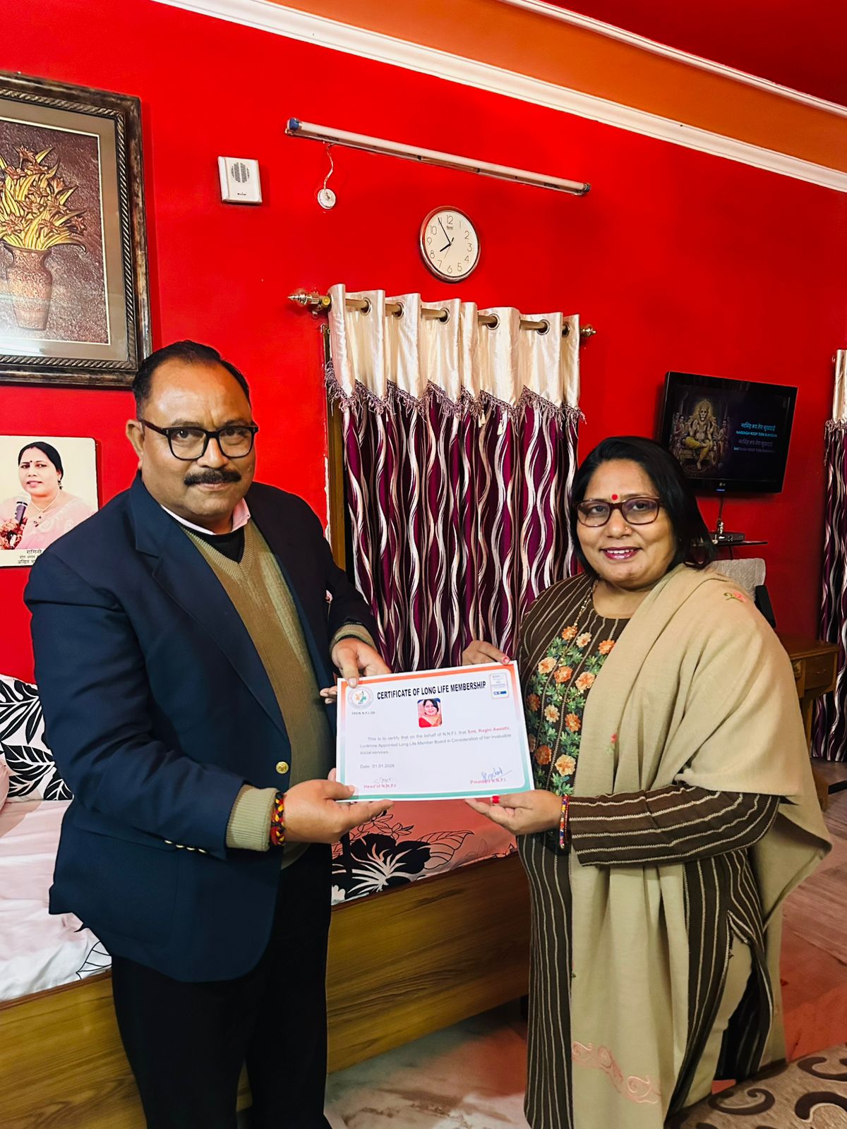 Mrs. Ragini Awasthi, founder of the Mercy Foundation, was presented with a lifetime membership certificate.