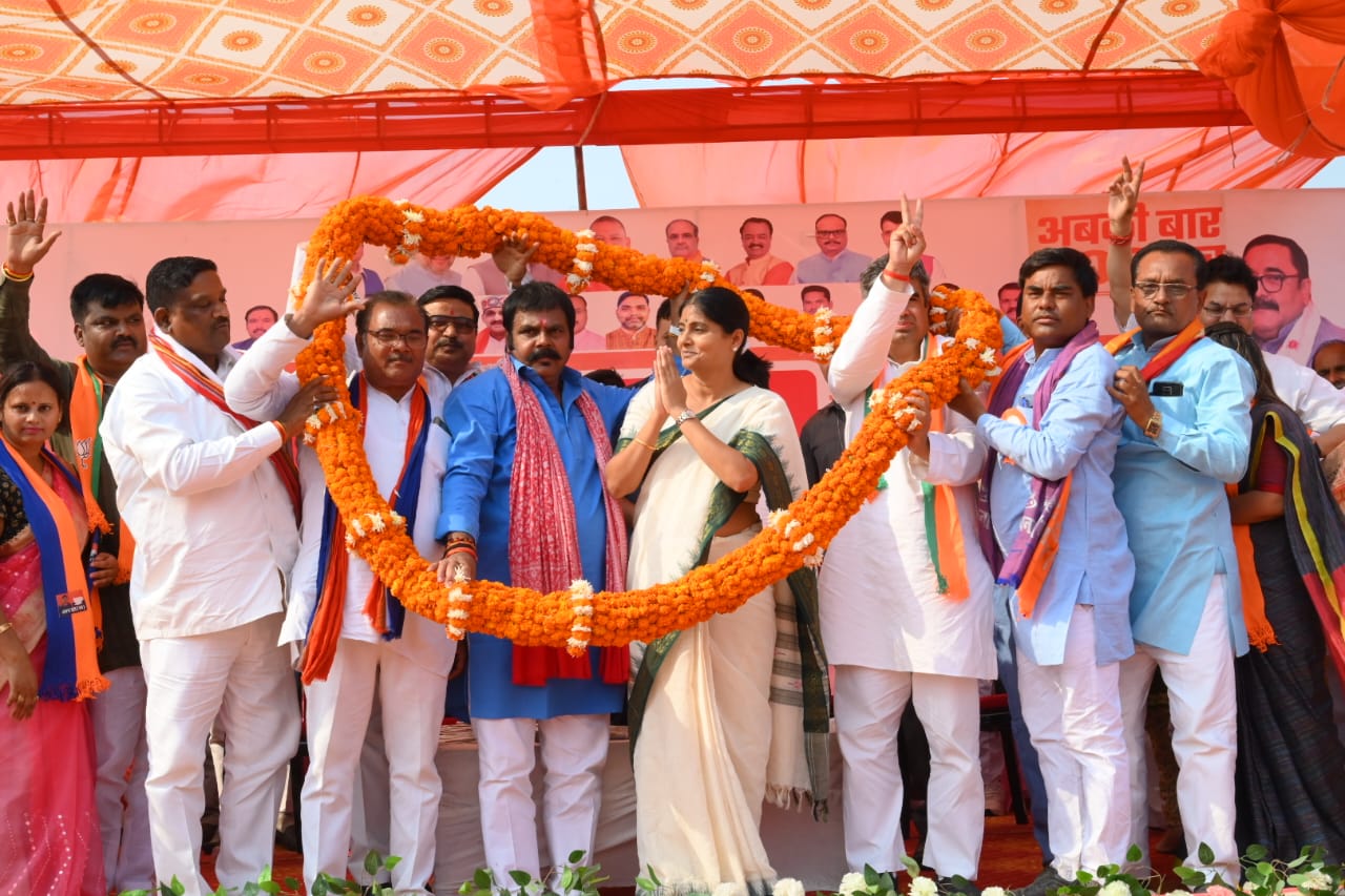 Union Minister of State Anupriya Patel sought support for BJP candidates in Ratanpur village.