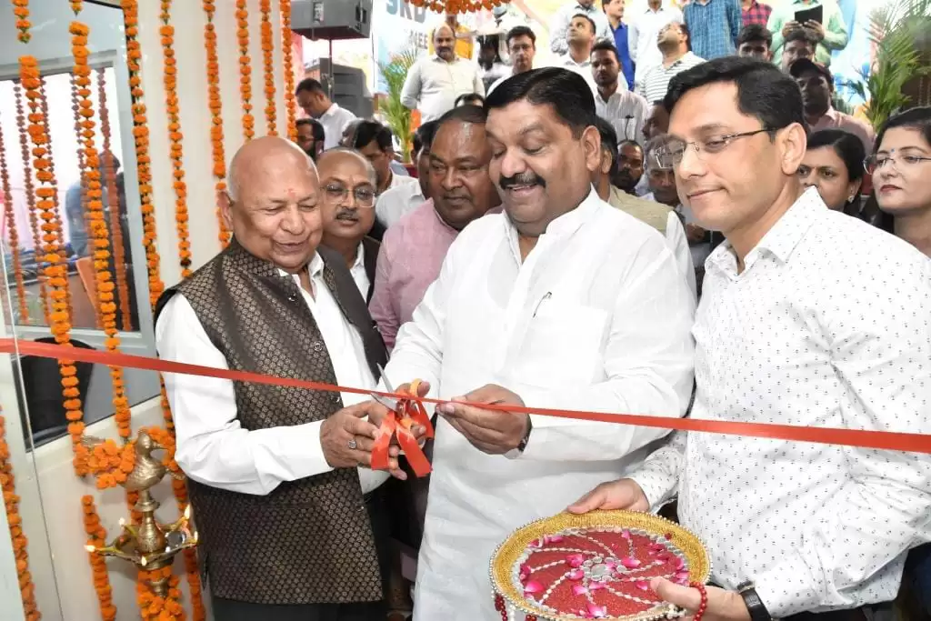 Skd new standard coaching in barabanki