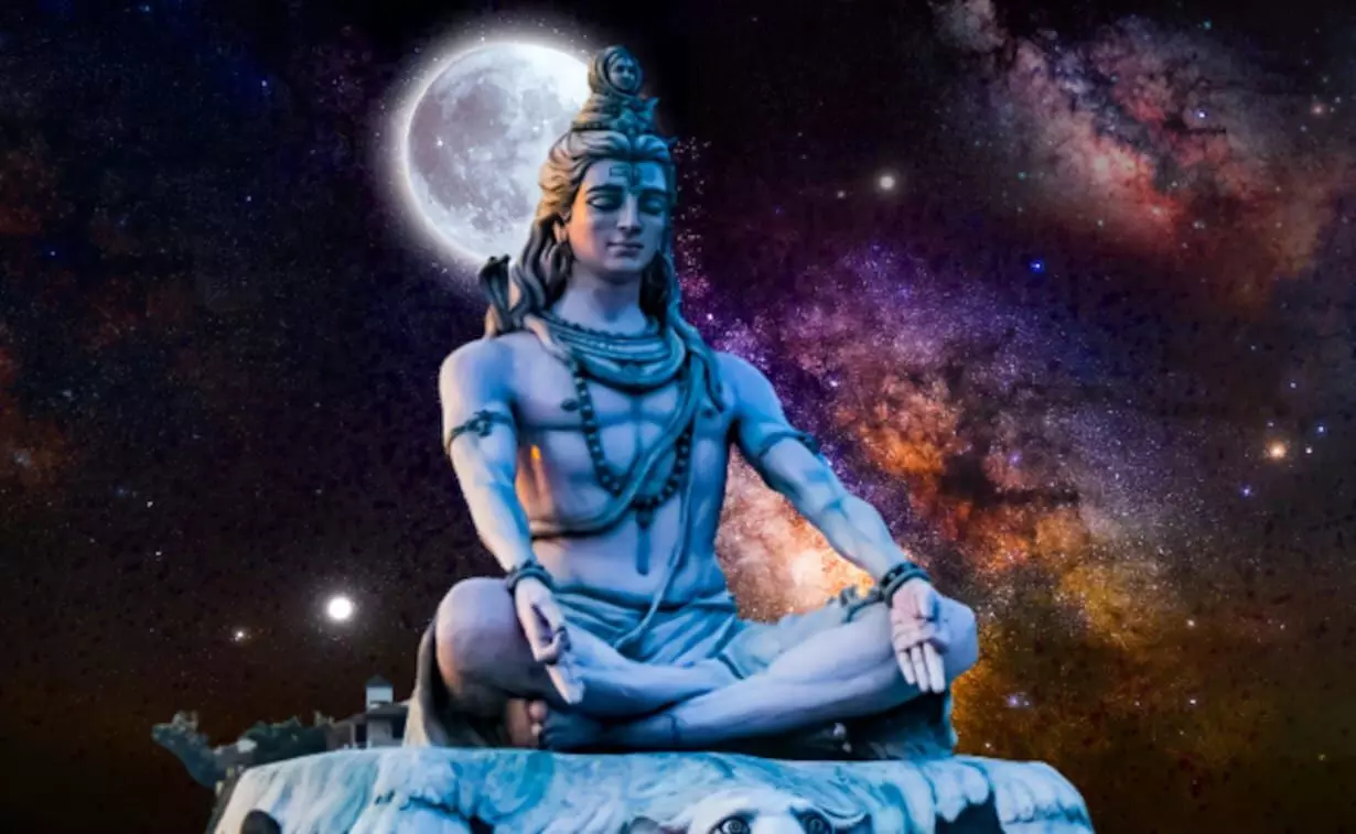 भगवन शिव चंद्रमा को क्यों धारण करते हैं। 
