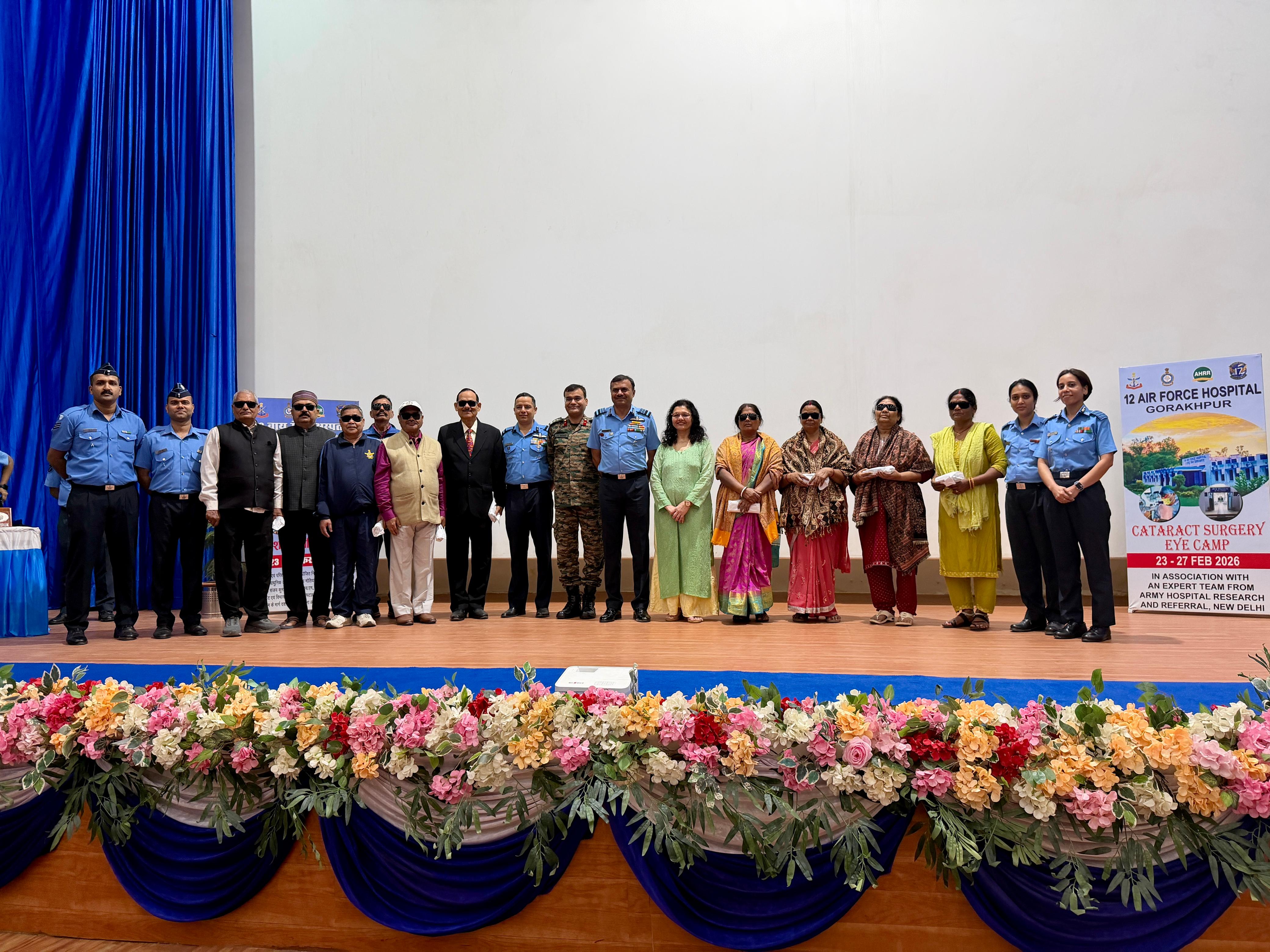 पूर्वी उत्तर प्रदेश में सेना-वायु सेना के &lsquo;मेगा सर्जिकल नेत्र शिविर&rsquo; में 374 मरीजों को मिली नई रोशनी