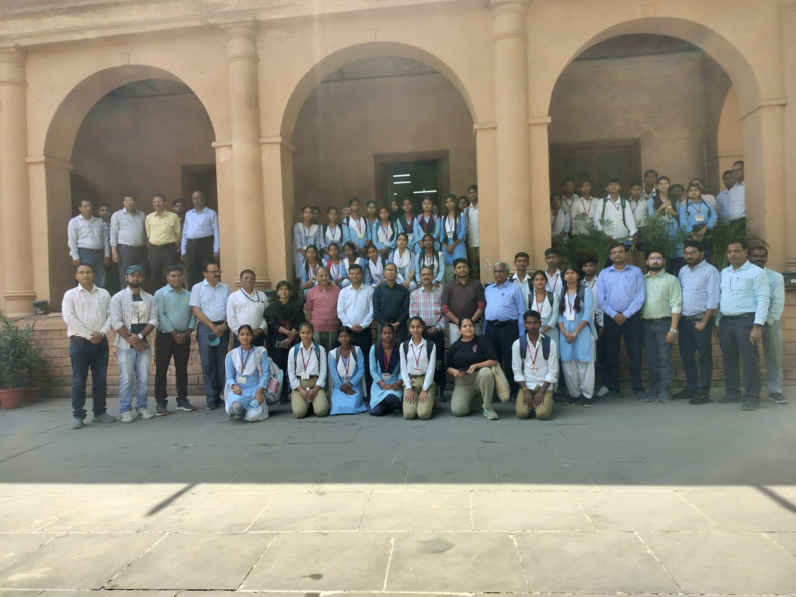 On World Heritage Day, students made an educational tour to the Residency.