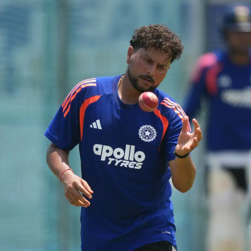 IND vs SL Colombo Test: कुलदीप यादव के बाहर होने पर बैटिंग कोच सितांशु कोटक का बड़ा बयान, कहा- 'ड्रॉप करने के लिए बीमारी का बहाना बनाने की जरूरत नहीं'
