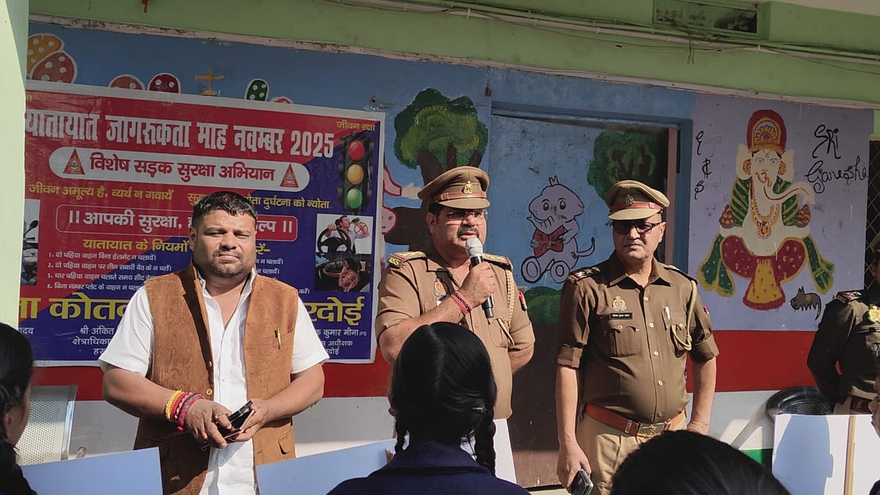 November Traffic Month: Police awareness campaign &ndash; with the theme &lsquo;Jaan Hai, Jahan Hai&rsquo;, gives important road safety messages to children
