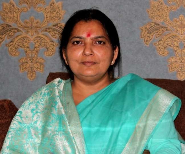 डबल इंजन सरकार की योजनाओं से महिलाएं बनीं आत्मनिर्भर : रजनी तिवारी