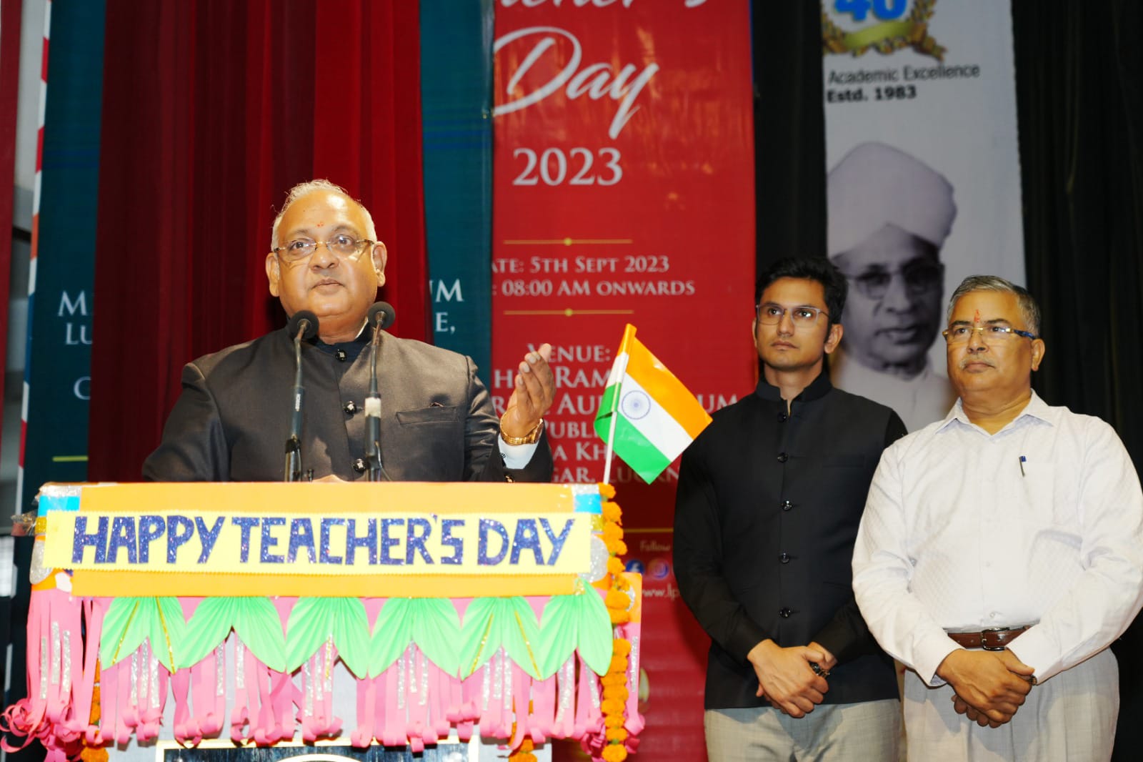 Teachers day program celebration in lucknow public school