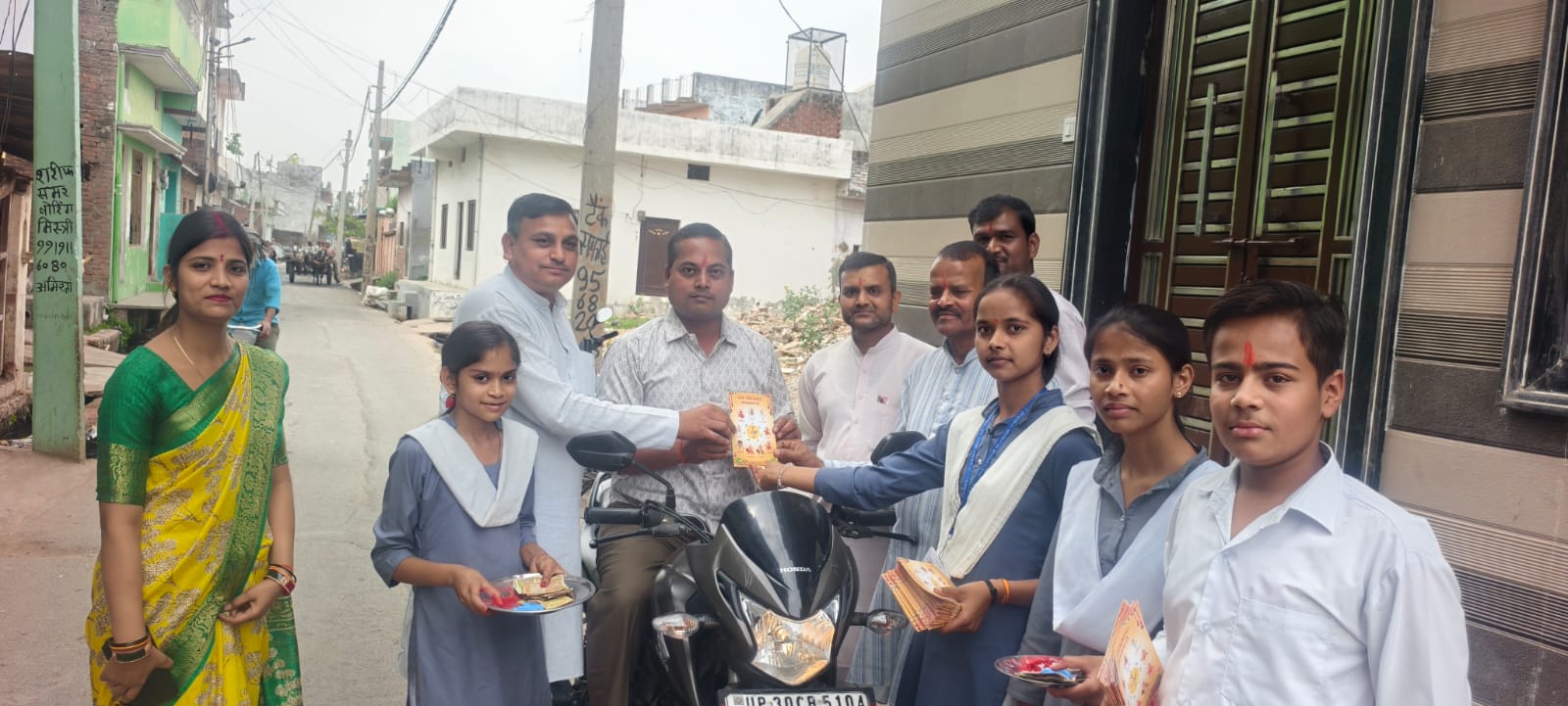 अनूठी पहल: तिलक लगाकर मनाया हिंदू नववर्ष, प्रभात फेरी से गूंजा पिहानी नगर