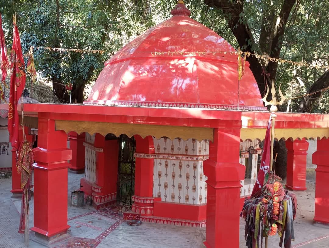 Goddess Bhadrakali who appears from the matted locks of Shiva resides in Uttarakhand