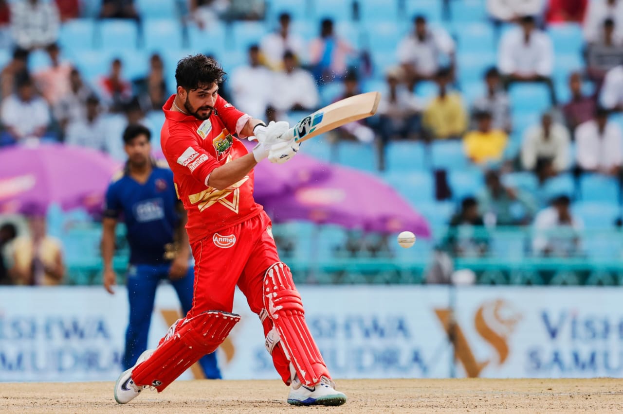 ,Kanpur Superstars vs Meerut Mavericks