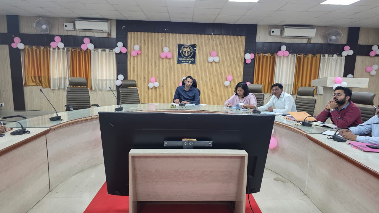 Preparation for the 2025-26 sugar mill crushing season: Emphasis on farmer convenience.