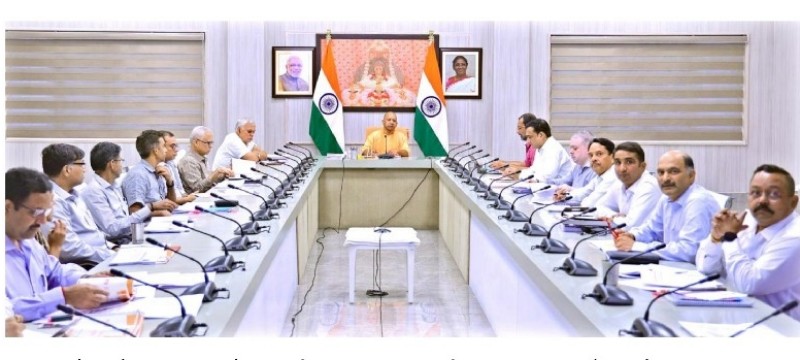 मुख्यमंत्री ने आवास एवं शहरी नियोजन विभाग के कार्यों की समीक्षा की