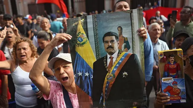 ब से अमेरिका के राष्ट्रपति ने वेनेजुएला के राष्ट्रपति को पत्नी सहित उठवाकर अमेरिका की जेल में डाला 