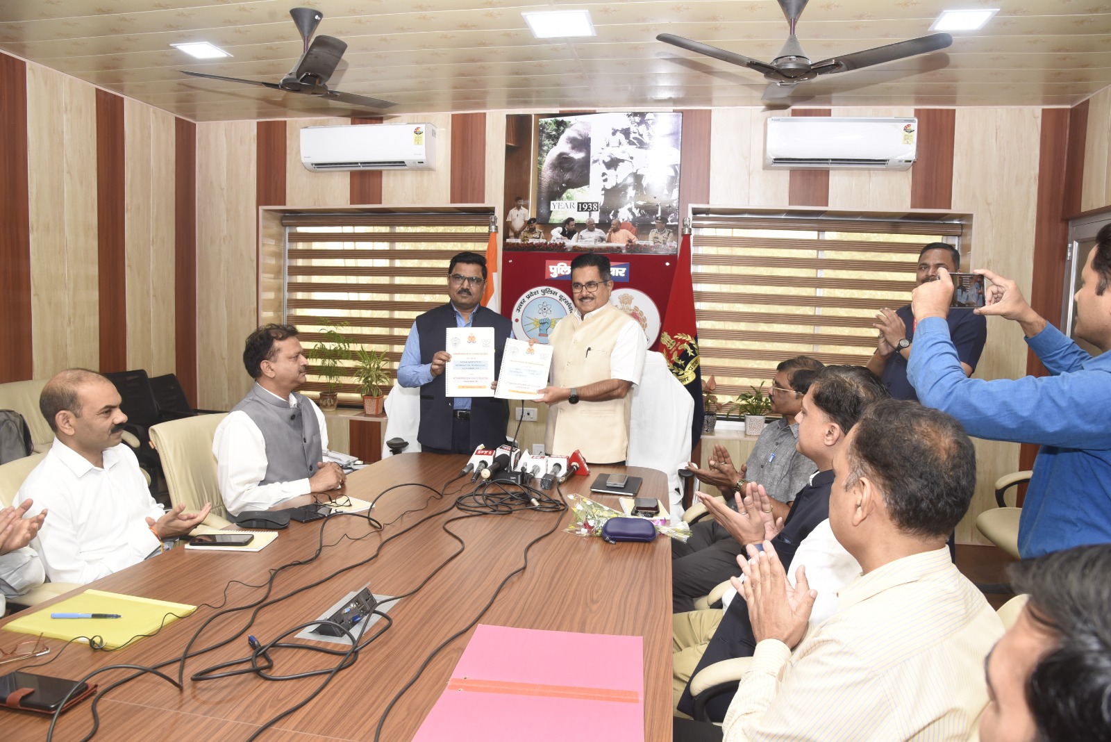 Memorandum of Understanding (MoU) was signed between Uttar Pradesh Police Radio Department and Indian Institute of Information Technology, Allahabad (IIIT Allahabad)