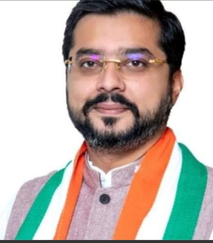Various leaders, including MP Tanuj Punia, expressed condolences on the passing of former Congress candidate Surendra Kumar's father.