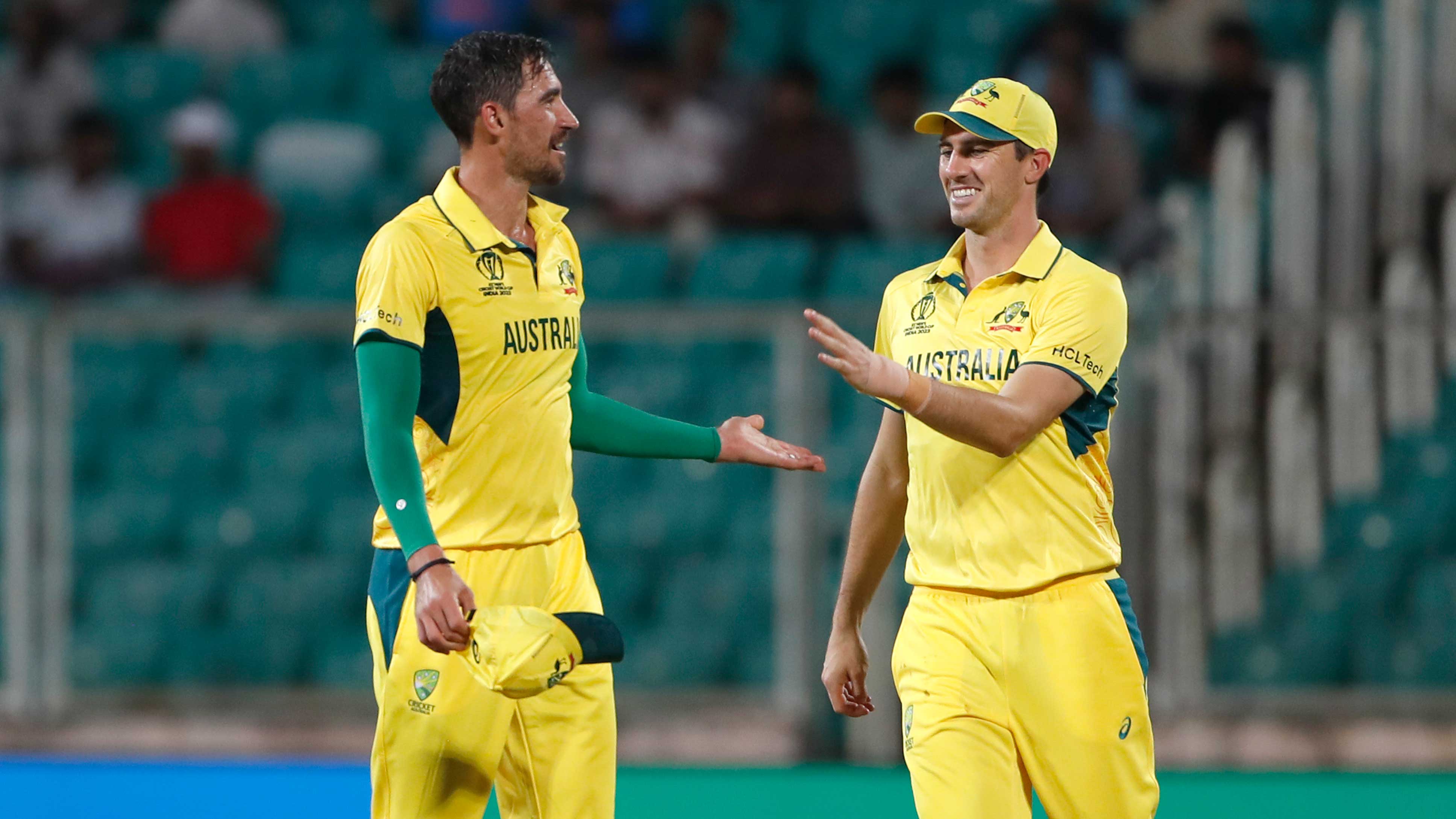  Pat Cummins out, Mitchell Starc