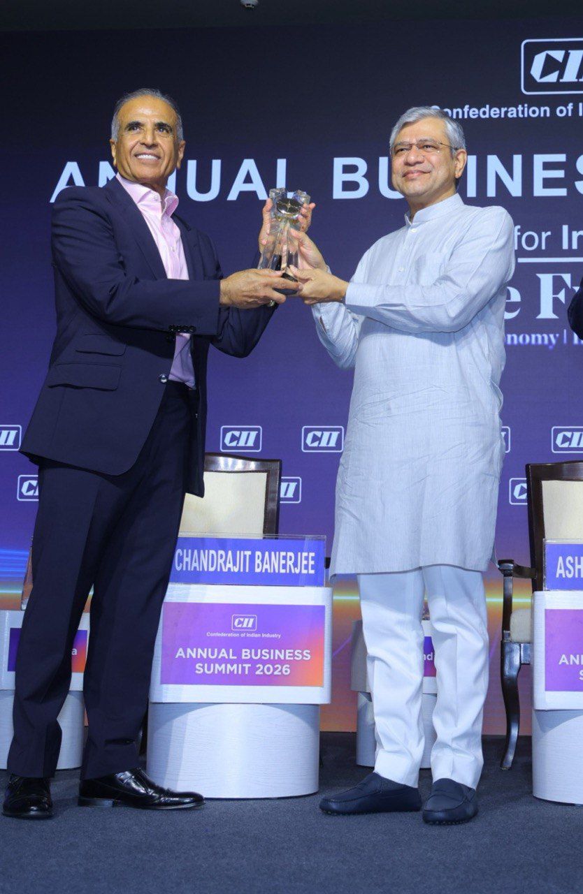 CII honored Sunil Bharti Mittal with 'Lifetime Achievement Award'