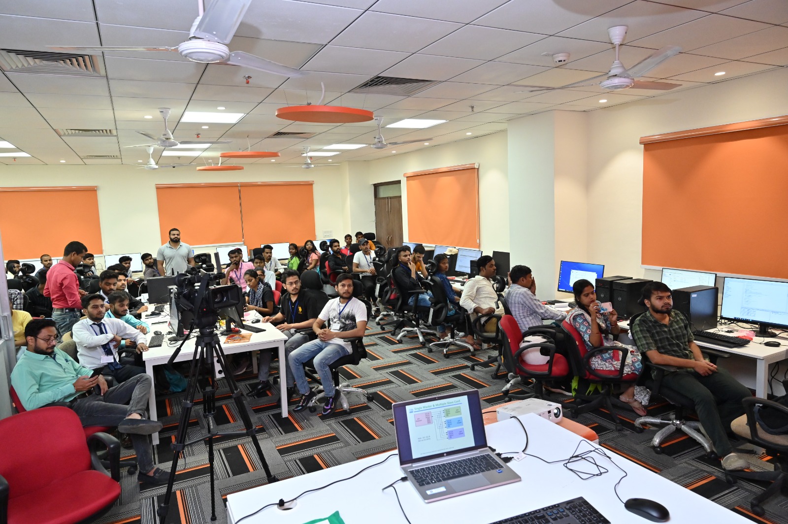 Hindi pustak vimochan 