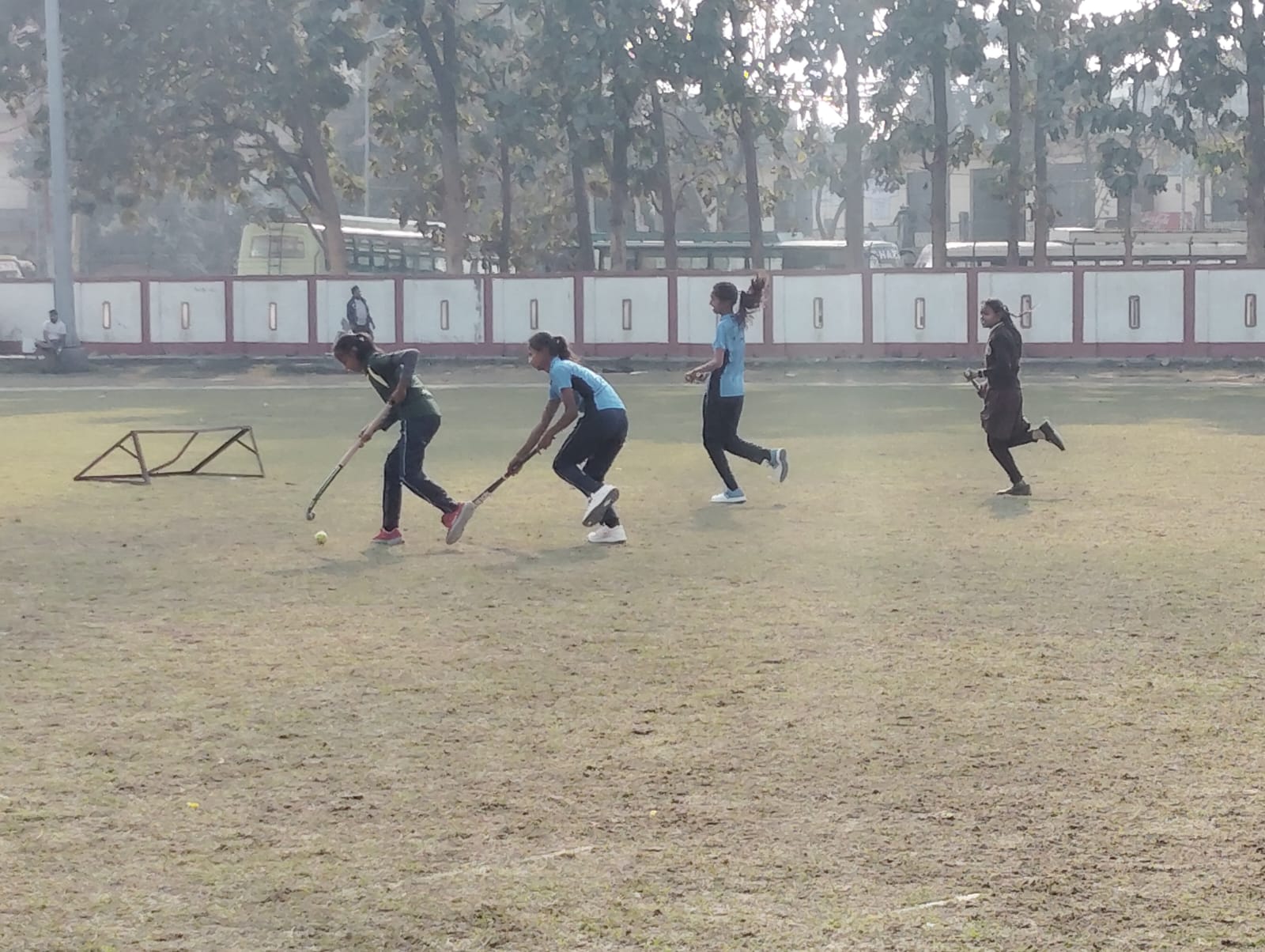 &nbsp;खेल के मैदान में बलरामपुर की बेटियों का जलवा: पायनियर पब्लिक स्कूल की दो छात्राओं का प्रदेश स्तरीय हॉकी टीम में चयन