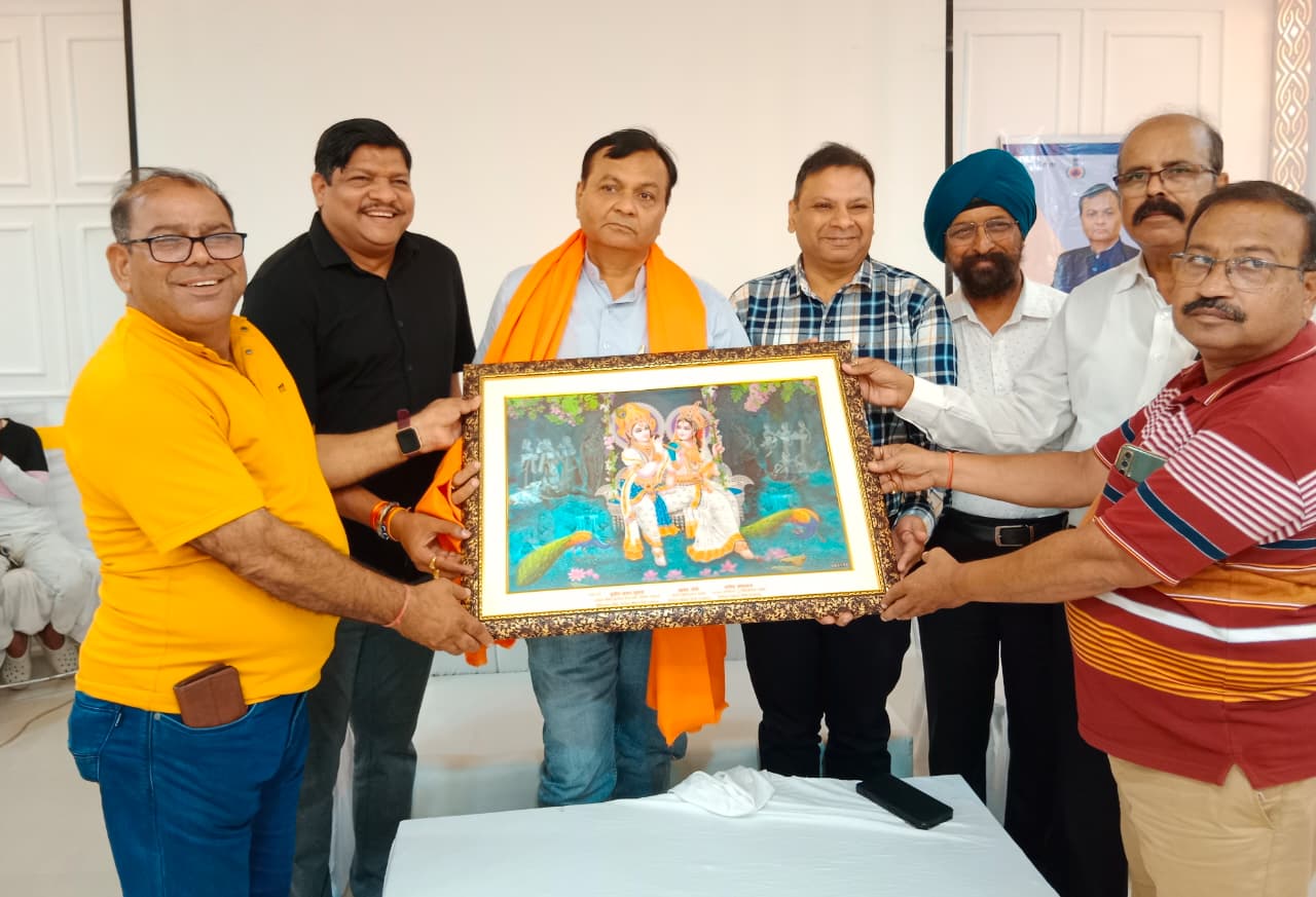 Chief Warden Amarnath Mishra awarded Shaurya Medal, Civil Defence felicitated him