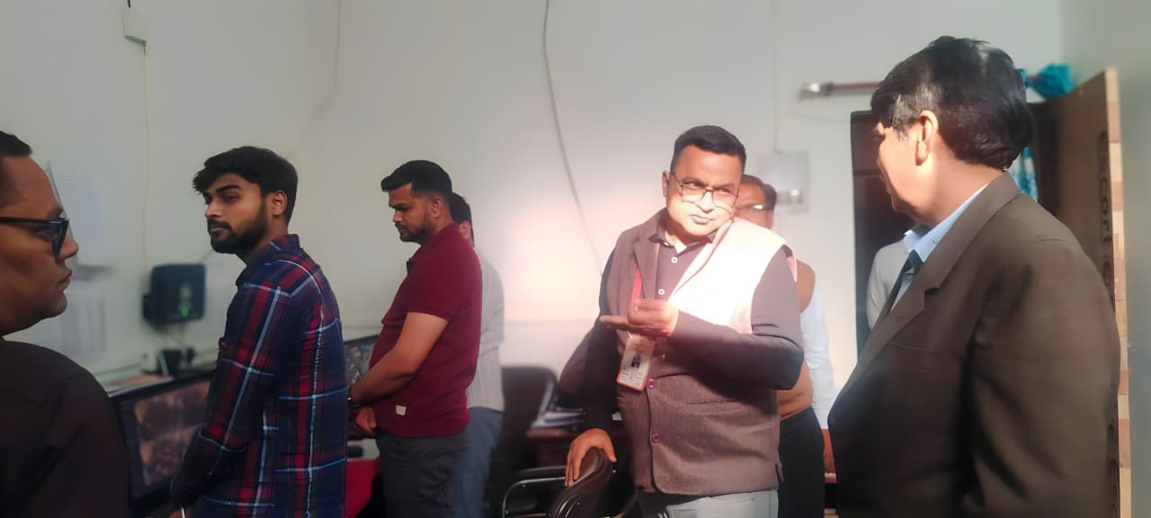 लखीमपुर खीरी के 11 परीक्षा केन्द्रों का औचक निरीक्षण, व्यवस्थाएं चाक-चौबंद मिलीं