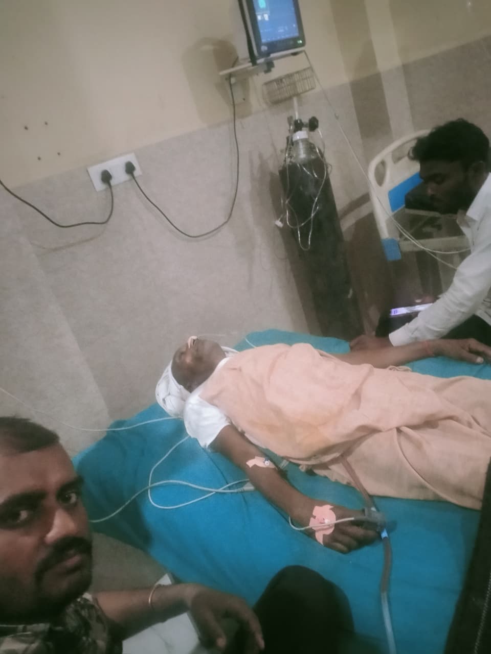 UPSC Aspirant Missing for 17 Days; Father in Critical Condition Due to Shock