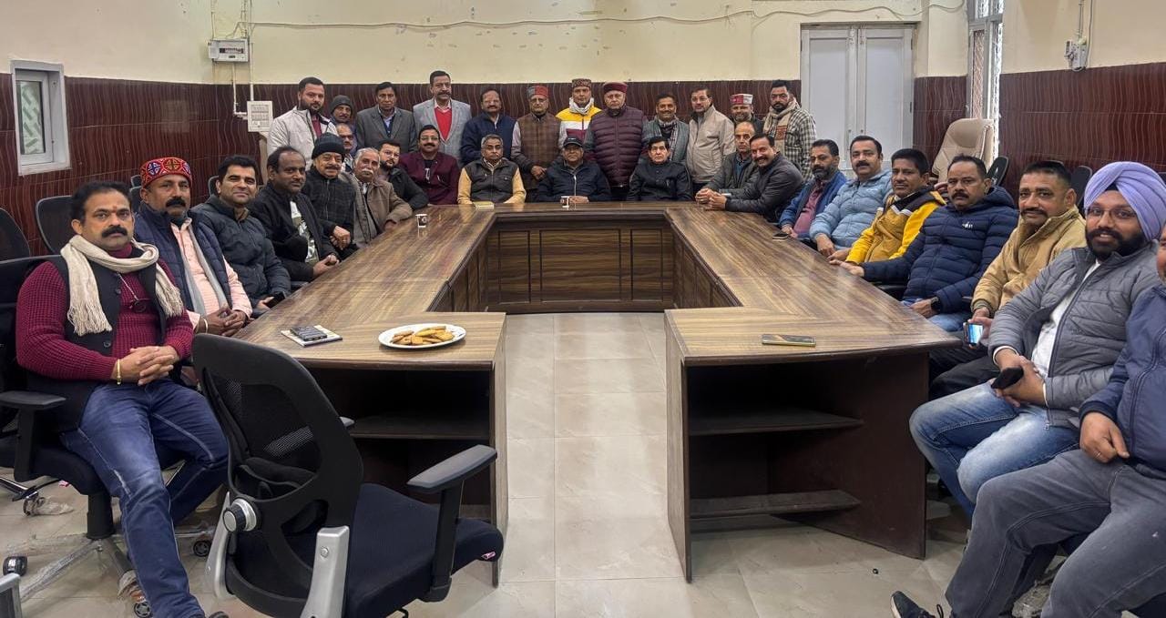 A seminar was organised by traders and industrialists in Mehtpur, where resolutions for the centenary year of the association were discussed.