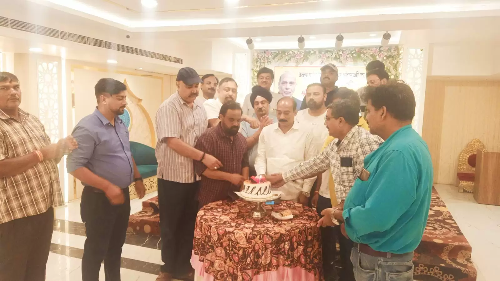 Vyapariyon ne manaya rajnath singh ka janamdin