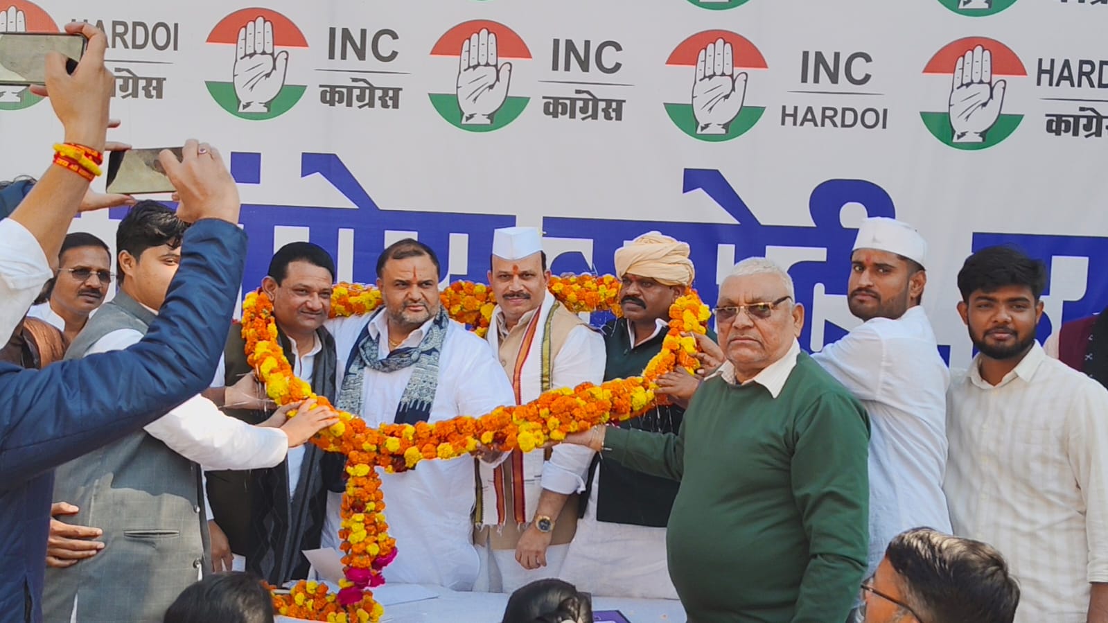 बघौली चौराहा में राष्ट्रीय सचिव का भव्य स्वागत