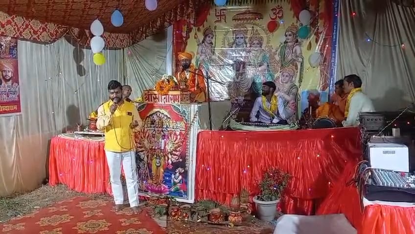 Hindu leader Dev Prakash Shukla roared in honor of Sanatan Dharma: He took responsibility for the reconstruction of the Sheetla Devi temple.