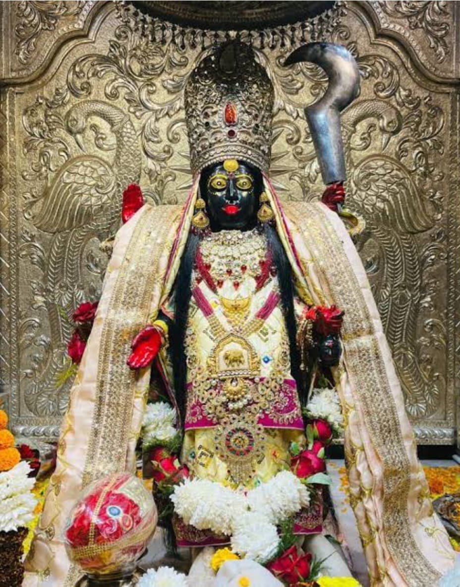 पांडवों से शुरू हुई घोड़े चढ़ाने की प्रथा