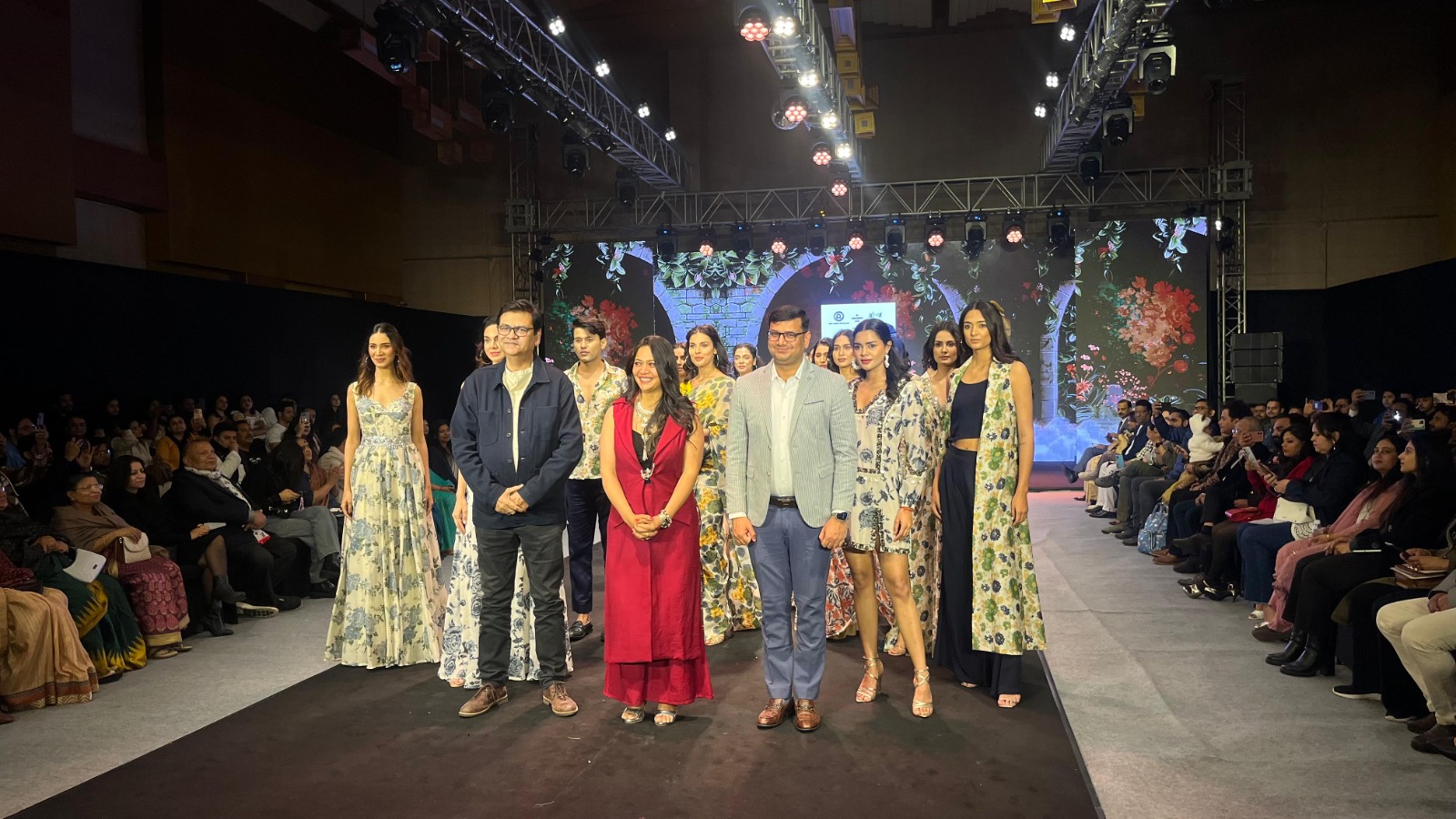 The royal Indian and fusion style was seen in the fashion show