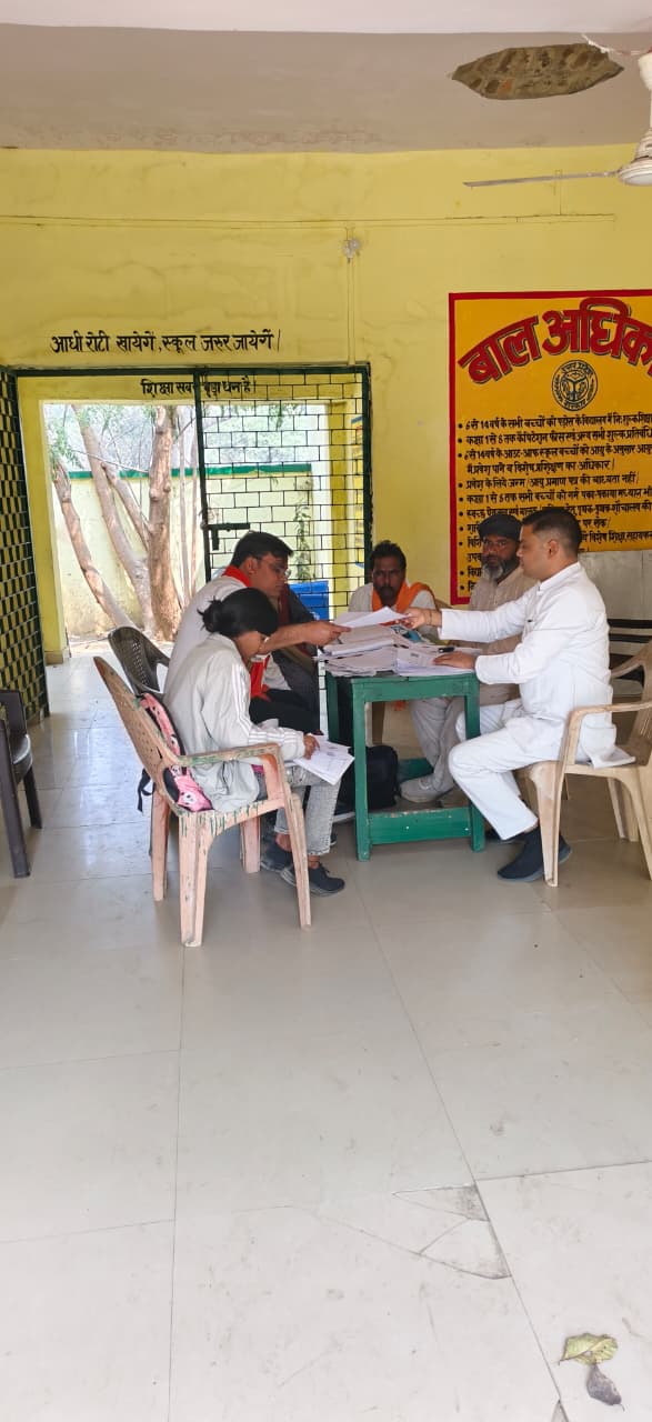 Samajwadi Party's SIR campaign intensifies, voters made aware in Gainsdi