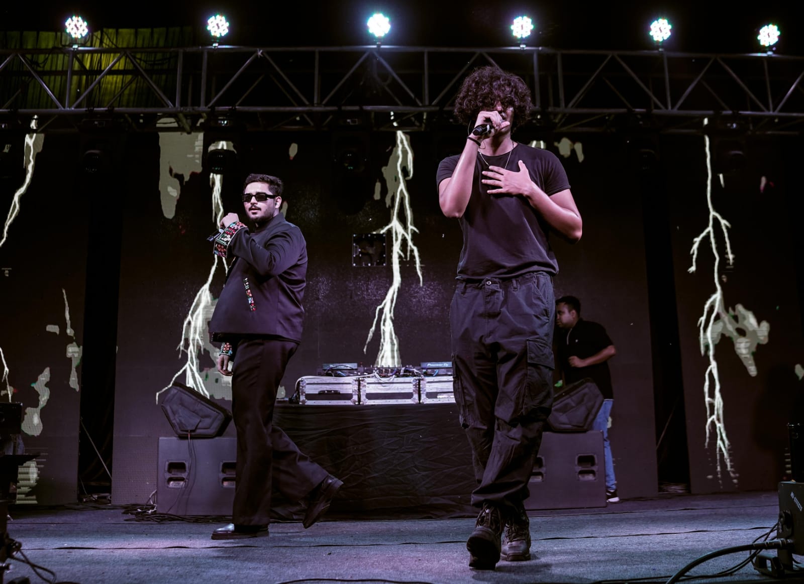 Arpit Bala and Bhappa spread their magic with a rocking performance at Phoenix Palacio