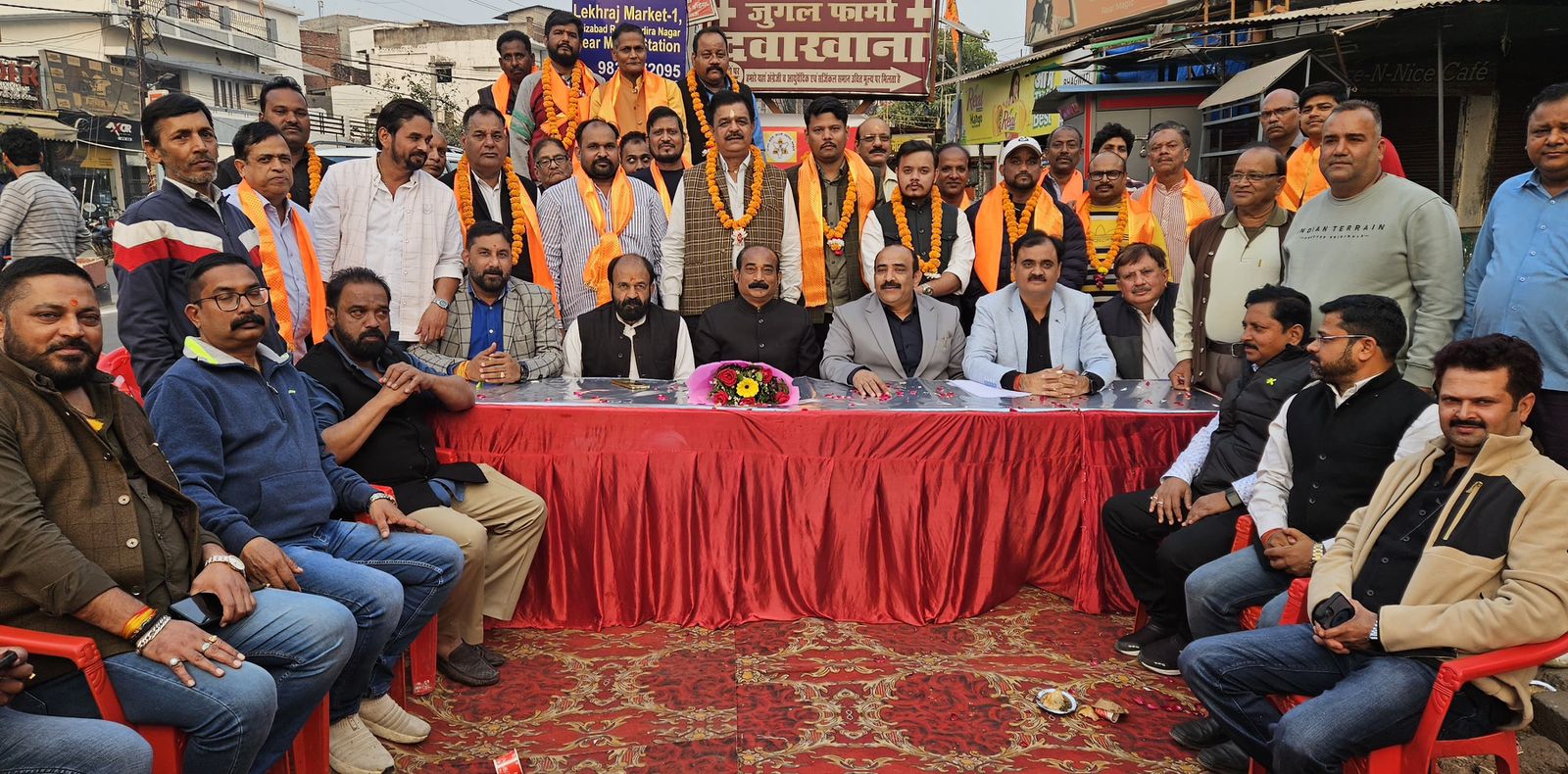 Traders of Meena Market, Indira Nagar organized &ndash; &lsquo;Meena Market Indira Nagar Adarsh ​​Vyapar Mandal&rsquo; was formed