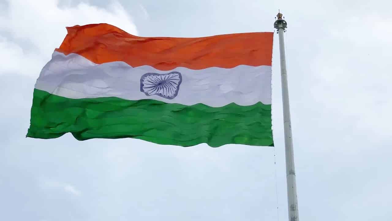 विजयी विश्व तिरंगा प्यारा