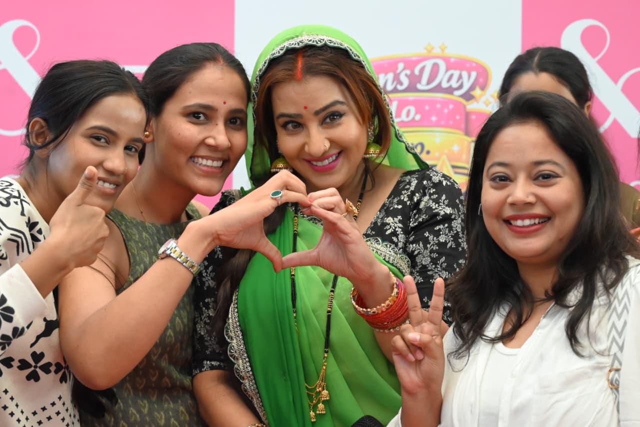 Shilpa Shinde inspired the women of the capital by joining the campaign 'Take Selfie, Shine, Become a Star!'
