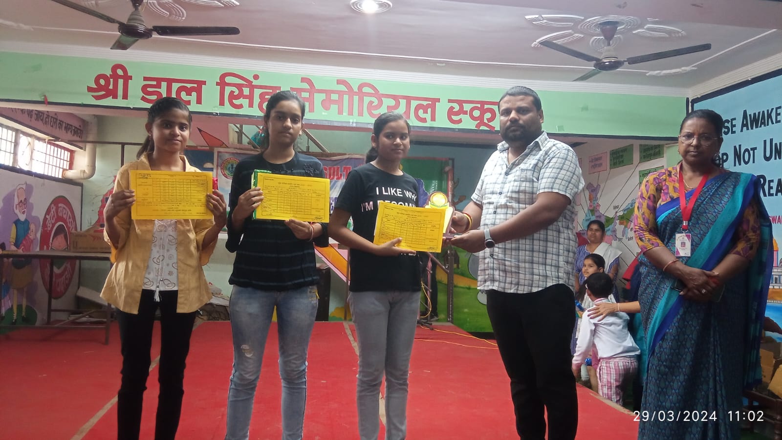 Examination results declared: Meritorious students received certificates and awards for morale.