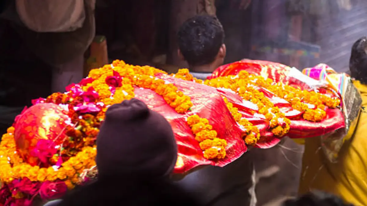 Hindu Death Rituals : मृत्यु के बाद के संस्कार: सम्मान, श्रद्धा और सांस्कृतिक परंपराएं