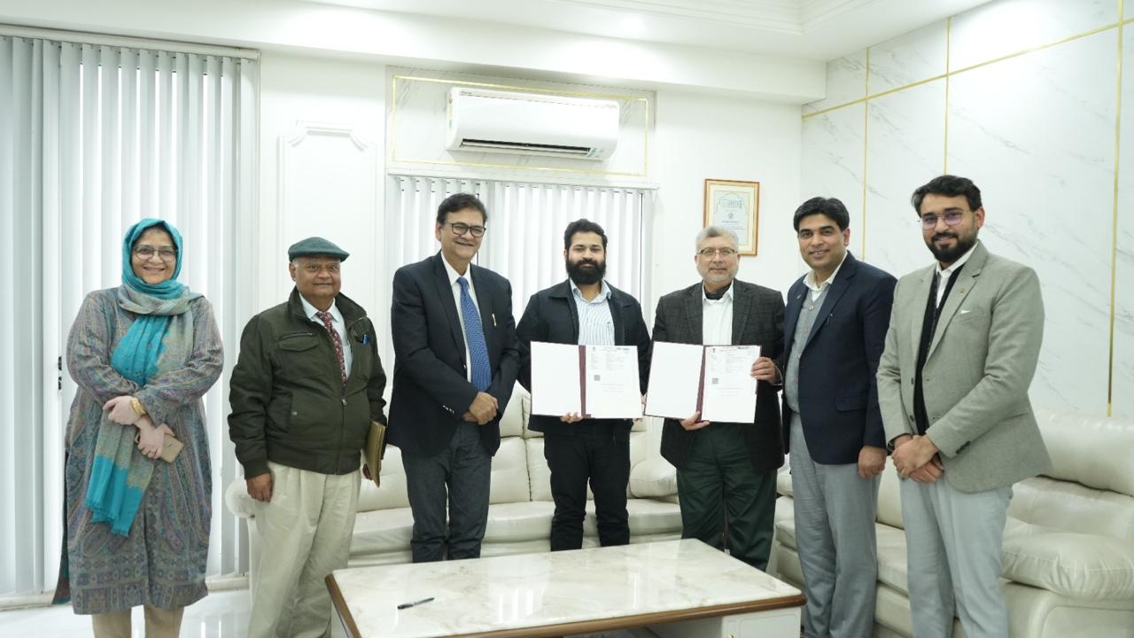 New Era of Indigo Cultivation in Uttar Pradesh: Historic MoU between AMA Herbal and Integral University