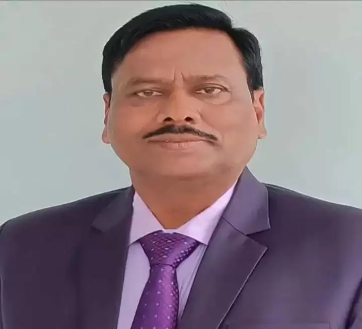 Dr CL Maurya 