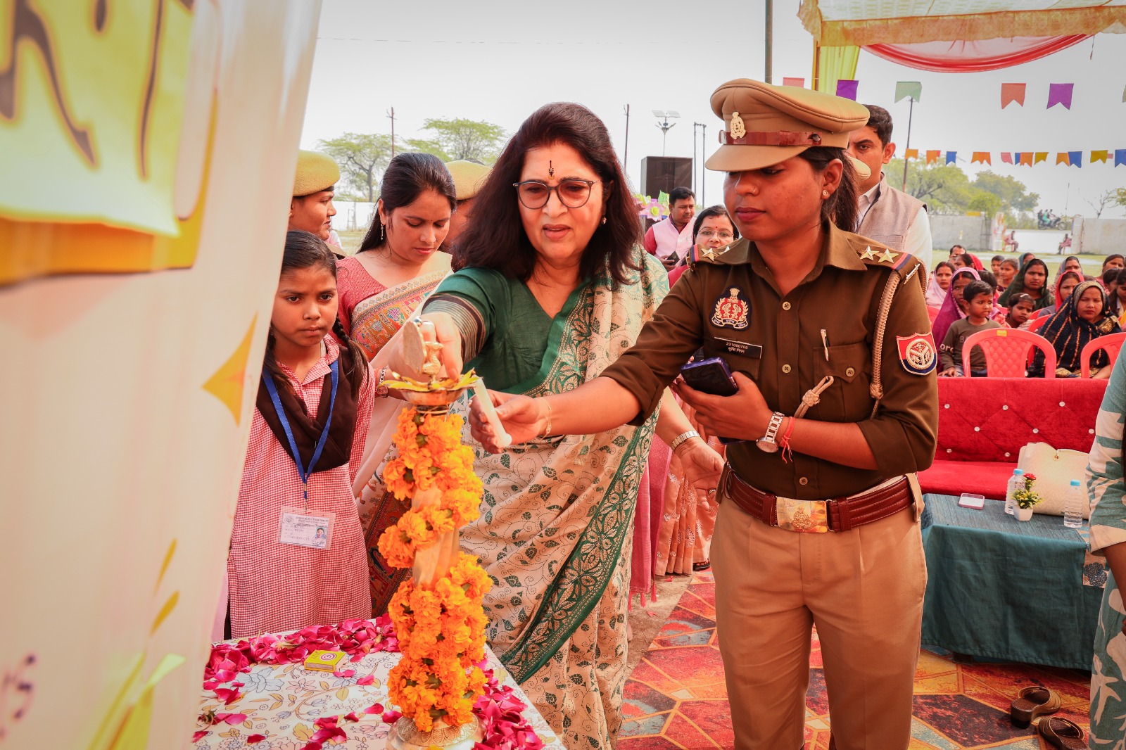 Study Hall Educational Foundation and HCL Foundation Organise Issue-Based Concerts in 8 KGBVs of Lucknow