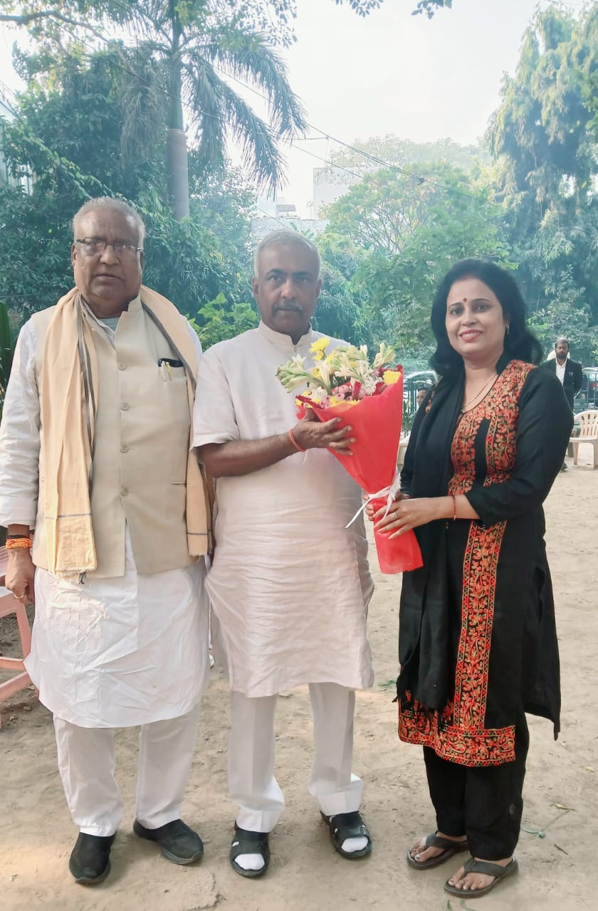 Priyanka Tripathi met with senior RSS ideologue Sanjay Joshi in Delhi.