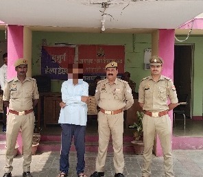 Police team of Aliganj police station arrested one accused and recovered one illegal pistol and two live cartridges of 315 bore from his possession.