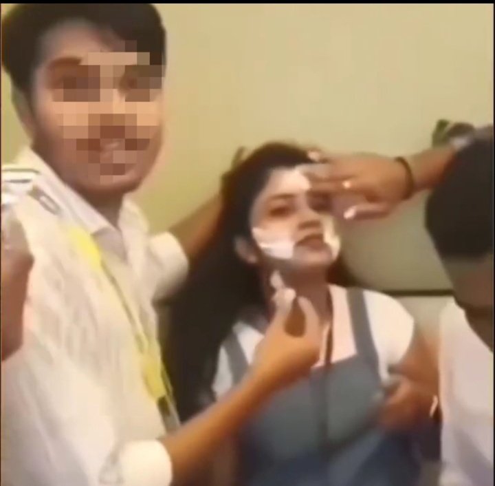 जश्न के बहाने बिछाया गया 'वहशी' जाल पार्टी के लिए कमरा पहले से बुक था। बियर, शराब और कबाब के साथ जश्न का पूरा इंतजाम था। पहले दौर में शराब की पार्टी चली, जहाँ युवती को भी नशे की ओर धकेला गया। इसके बाद केक काटा गया, लेकिन यह केक काटना सामान्य नहीं था। चारों दोस्तों ने जन्मदिन की बधाई देने के बहाने युवती के चेहरे पर केक मला और फिर 'केक साफ करने' की आड़ में जो हरकतें शुरू कीं, वे किसी बड़ी साजिश की ओर इशारा कर रही थीं।  नशे की आड़ में पूरी रात दरिंदगी जैसे-जैसे रात परवान चढ़ी और नशा गहराया, वैसे-वैसे उन चार दोस्तों का असली चेहरा सामने आने लगा। नशे में धुत युवती बेबस थी और उसके तथाकथित दोस्त 'भेड़िए' बन चुके थे। पूरी रात उन चारों ने युवती की आबरू के साथ खिलवाड़ किया। मानवता को शर्मसार करने वाला यह सिलसिला सुबह तक चलता रहा।  जैसे ही सूरज की पहली किरण दिखाई दी, वे चारों दरिंदे युवती को उसी हाल में छोड़कर और होटल का बिल चुकाए बिना वहां से फरार हो गए।  होटल मैनेजर: रक्षक की जगह बना भक्षक कहानी यहाँ खत्म नहीं हुई। जब युवती होश में आई और बाहर निकलने की कोशिश की, तो होटल के मैनेजर ने उसे बिल के लिए रोक लिया। युवती के पास पैसे नहीं थे और वह सदमे में थी। मदद करने के बजाय, मैनेजर ने उसकी बेबसी का फायदा उठाया। बिल के बदले उसने युवती के साथ जबरदस्ती की और घिनौनी हरकत की वीडियो बना ली।  मैनेजर का मकसद साफ था&mdash;वीडियो के जरिए उसे ब्लैकमेल करना और भविष्य में अपनी हवस मिटाने के लिए उसे दोबारा होटल बुलाना।  सावधान: एक गलती और जिंदगी तबाह यह घटना समाज के लिए एक बड़ा सबक है। सोशल मीडिया और दिखावे की दुनिया में 'फ्रेंड्स' और 'पार्टी कल्चर' के नाम पर जो अंधेरा पनप रहा है, वह किसी की भी जिंदगी निगल सकता है।  चेतावनी: किसी पर भी अंधविश्वास न करें, खासकर बंद कमरों और नशे की पार्टियों में। आपकी एक छोटी सी लापरवाही अपराधियों को बड़ा मौका दे सकती है।