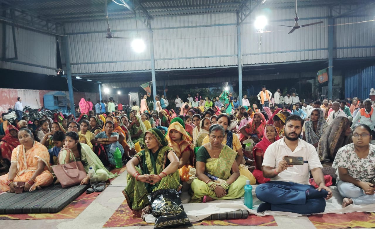 आत्मज्ञान मानवीय जीवन की एक सार्थक दिव्य और आनंदमय कुंजी है: मनीषी